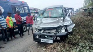 Maharashtra: पालघर में ट्रक के नीचे जा घुसी वैन, हादसे में 4 लोगों की मौत, 8 घायल