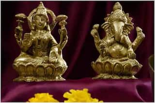 Diwali Puja Vidhi & Mantra: दिवाली पर आज इस तरीके से करें लक्ष्‍मी-गणेश और कुबेर भगवान का पूजन, यहां जानें मंत्र