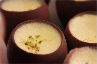 Diwali 2021 Matka Phirni Recipe In Hindi:  दिवाली बन जाएगी औप भी स्पेशल, मेहमानों को खिलाएं मटका फिरनी, यहां पढ़ें आसान रेसिपी