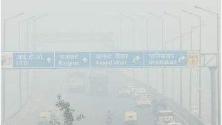 दिवाली के बाद दिल्ली-NCR में छाई धुंध, हवा की गुणवत्ता बेहद खराब, सांस लेना भी दूभर