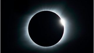 Lunar Eclipse 2021: कुछ ही देर में शुरू होगा चंद्र ग्रहण, जानें कहां और कैसे देखें