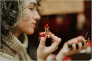 Worried if Lipstick Might Damage Your Lips? 5 Tips to Protect Your Lips if You Use Lipstick Daily