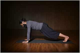 Yoga Asanas For Elderly People: Follow These 5 Yoga Postures For a Healthy Lifestyle