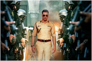 Akshay Kumar की सूर्यवंशी रिलीज होते ही हुई लीक, मेकर्स को लग सकता है करोड़ों का फटका