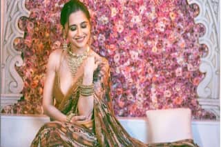 संजीदा शेख ने बेडरूम में दिखाया स्टाइलिश अंदाज, डीप नेक ब्रालेट पहन वीडियो किया शेयर...फैंस ने कहा- 'Hot'