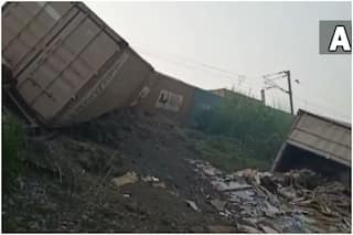 चंदौली में पटरी से उतरी ट्रेन, कई ट्रेनों के रूट डायवर्ट किए गए; देखें कौन-कौन ट्रेनें हो सकती हैं प्रभावित