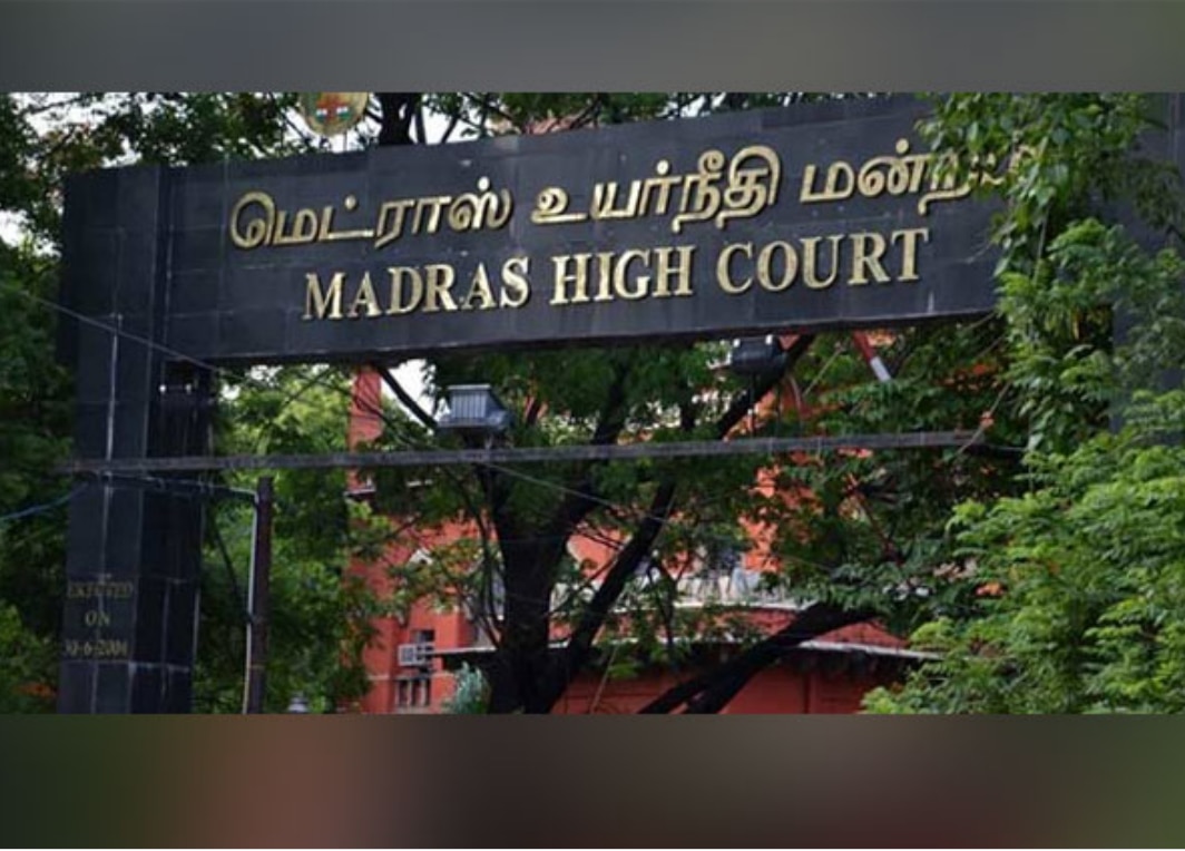 Omicron Scare: Madras High Court Bans Liquor Sales For 3 hours On New Year Night In Puducherry