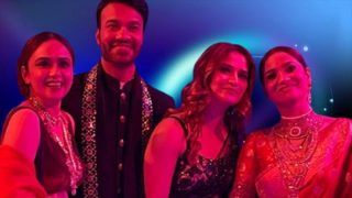 अंकिता लोखंडे और विकी जैन के Reception की तस्वीरें हुई Viral, लाल साड़ी में अंकिता दिखीं बेहद खूबसूरत | Watch