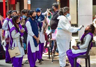 Corona Third Wave In Mumbai Has Started: Maharashtra COVID Task Force Member Confirms