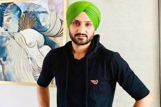 'Two Spinners at Cape Town?' - Harbhajan Singh Suggests BIZARRE Change in India's Playing XI