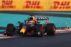 Abu Dhabi GP Qualifying: Verstappen Outpaces Hamilton to Take Pole Position in Title-Deciding Race