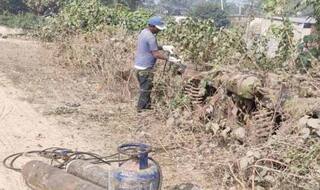 बिहार में रेलवे इंजीनियर ने रेल इंजन को ही बेच डाला, ऐसे खुला राज