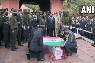 Nation Bids Farewell As CDS Bipin Rawat Laid To Rest With 17-Gun Salute, Full Military Honours | Key Points