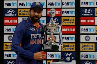 Ojha Reveals That This Australian Legend Recognised Rohit's Leadership Qualities