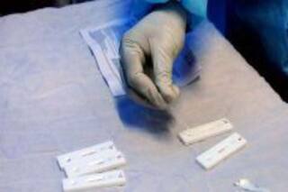 Omicron Scare: Mumbai Airport Reduces RT-PCR Test Price to Rs 3,900 | Details Here