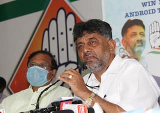 Textbook Revision Row: Protesting Karnataka Congress Workers Urge State Govt to Drop Revision Exercise