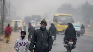 Bihar Weather Forecast: बिहार में ठंड से अभी नहीं मिलेगा राहत, पछुआ पवनों ने बढ़ाई मुसीबात, जानें अपने जिले का हाल
