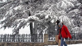 5 Best Places in India For Couples to Experience Snow This Winter