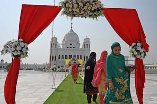 RBI Lowers Cash Limit For Pilgrims Visiting Kartarpur Gurdwara | Details Here