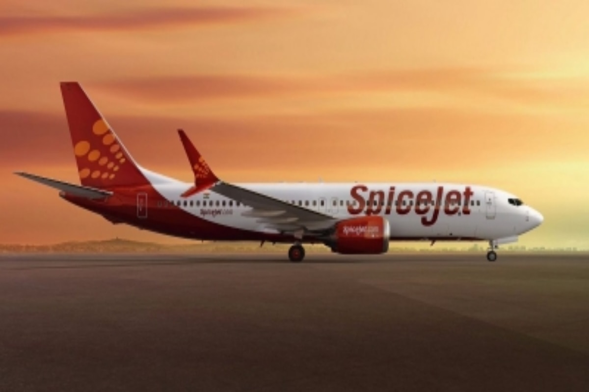 SpiceJet Flight Caught in Kalbaishakhi, 17 Injured During Severe Turbulence; Probe On