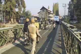 Gunfight Breaks Out Between Security Forces And Terrorists In Pulwama