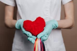 5 Simple Ways to Manage Hypertension And Heart Health This Holiday Season