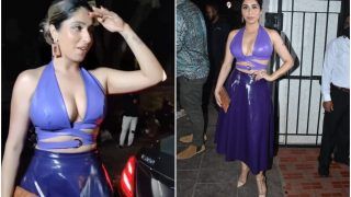 Neha Bhasin Looks Hot in Purple Leather Bralette That She Wore on Dinner Date, Netizens Say 'Urfi Ko Copy Kiya'