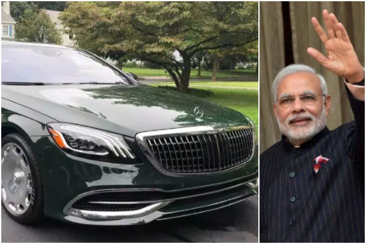 While protecting PM Modi's car, there are four people around. What