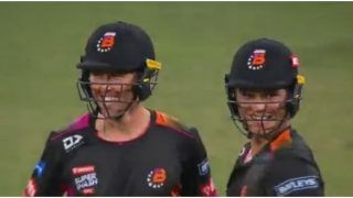 WATCH: Trent Boult Hits Last Ball Six For Northern Brave Against Canterbury Kings in Super Smash T20 New Zealand, Video Goes VIRAL