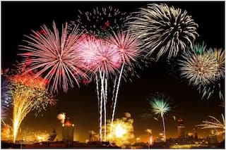 New Year 2022 Wishes In Advance: दोस्तों और रिश्तेदारों को एडवांस में दें न्यू ईयर की बधाई