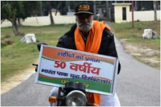 80-Year-Old Man Travels 230 Km on Moped to Pay Homage to His Comrades From 1971 Indo-Pak War