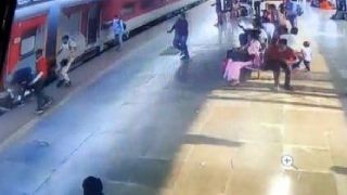 Video: RPF Personnel Saves Woman From Falling Into Gap Between Platform, Train in Panvel. Watch