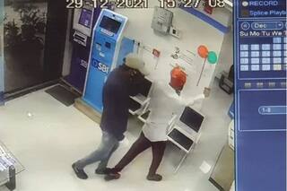 Bank Robbery In Mumbai: SBI Dahisar Brunch Looted At Gunpoint In Broad Daylight, Staffer Shot Dead