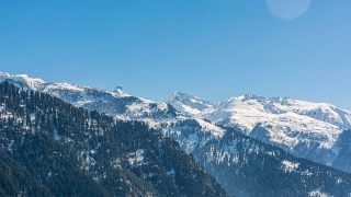 Tourists Throng Himachal to Witness Fresh Snowfall, Atal Tunnel to Remain Shut | Deets Here