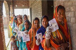 UP Assembly Election 2022: यूपी की 55 सीटों के लिए आज से शुरू हो रहा है नामांकन, जानिए कौन-कहां से भरेगा पर्चा, LIVE Updates