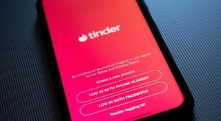 Tinder's Upcoming 'Swipe Party' Feature Lets Friends Help You Choose Dates | Check Details