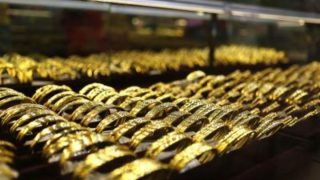 GOLD PRICE TODAY, 4 APRIL 2022: सोने-चांदी के भावों में गिरावट, जानें- आज किस भाव पर बिक रहा है 10 ग्राम सोना?