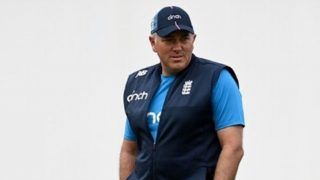 इंग्लैंड टीम को बड़ा झटका, सिडनी टेस्ट से पहले कोविड पॉजिटिव हुए कोच क्रिस सिल्वरवुड