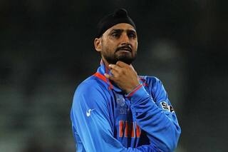 Harbhajan Singh- The Turbanator- Started Shivering When Called To Bowl In 2011 WC Against Pakistan