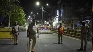Over Half of Delhi Citizens Want Weekend Curfew to Continue, Reveals Survey