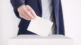 Assembly Polls 2022: Postal Ballot के जरिये कौन-कौन डाल सकेंगे वोट? चुनाव आयोग ने जारी की लिस्ट