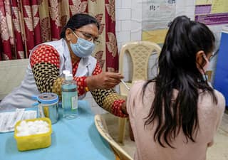 Delhi to Provide Free Booster Doses Soon, Prepares Hospitals As COVID Cases Rise