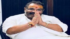 UP Assembly Election 2022: भाजपा विधायक महेश त्रिवेदी के बिगड़े बोल-लाठी-चप्पल से मारना, बस गोली मत मारना, Video Viral