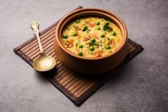 Hungry Thief Cooks Khichdi in The Middle of Burglary, Arrested by Assam Police | See Tweet
