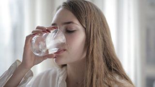 5 Tips to Deal With Dehydration This Winter Season