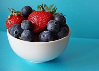 Infected With Omicron? List of Foods Covid Patients Must Eat While Recovering