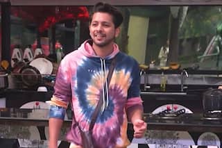 BB 15: From Red Chillies To Tabasco Sauce, Nishant Bhat Win Hearts As Netizens Call Him Taskmaster