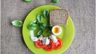 Weight Loss Tips: Eggs or Paneer? Which One Helps in Losing Weight Faster?