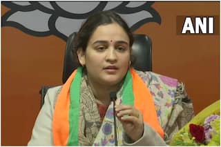 Aparna Yadav Profile: इंटरनेशनल रिलेशन में पोस्ट ग्रेजुएट हैं अपर्णा यादव, कितनी है संपत्ति और क्या है कारोबार | जानिए सबकुछ