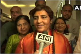 भाजपा सांसद प्रज्ञा ठाकुर का अजीबोगरीब बयान, कहा- लिमिट में शराब पीना लाभकारी | मचा सियासी घमासान